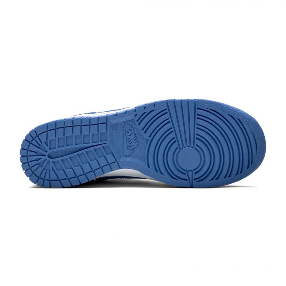 Dunk Low Polar Blue suola azzurra